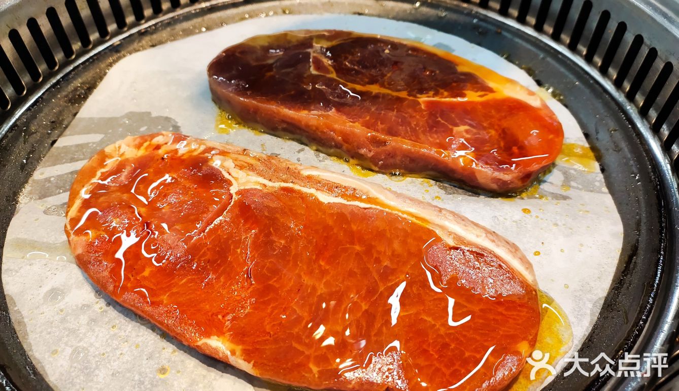 一家很受学生欢迎的烤肉店