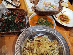 -老滇山寨•云南特色菜•地方菜•民族风情歌舞表演(金碧店)