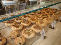 -VERIE BAKEHOUSE