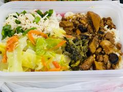 小撕鸡卤肉饭-永和大王(一口茶豆浆|花香豆更香·朝晖店)