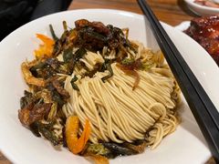 开洋葱油葱油面-建国328 本帮小馆·面馆