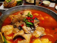 -老滇山寨•云南特色菜•地方菜•民族风情歌舞表演(金碧店)