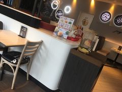 -必胜客(武汉欢乐谷店)