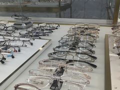 -世纪大明眼镜·林德伯格·蔡司官方授权店(武昌旗舰店)