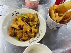 臭干子肥肠-小民大排档(马场角横路店)