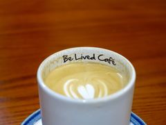 太妃拿铁-Be Lived Cafe比例咖啡(摩天轮店)