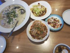 -严记小天府酸菜鱼(西四路店)