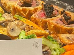 -静香HOUSE·全时段融合餐厅(七星欢乐颂店)