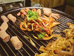 -燚店·铁板鱼蛙·烤肉·烤串(北新桥店)