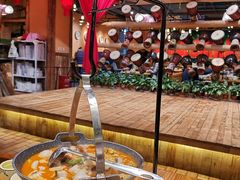 思茅酸汤鱼片-老滇山寨•云南特色菜•地方菜•民族风情歌舞表演(金碧店)