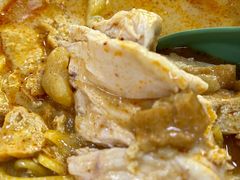 -亚王咖喱鸡米粉面