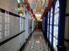 -麦朗量贩KTV音乐氧吧(泉水轻轨车站店)