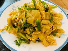 -东北食府·铁锅炖(花溪湾店)