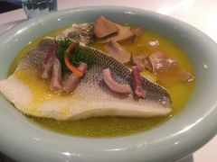 -港丽餐厅