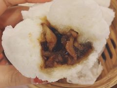 蜜汁叉烧包-点都德(北京路贰店)