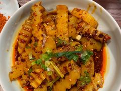 -全牛匠·乐山跷脚牛肉(西单华威约饭街店)