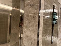 -上海宝华万豪酒店