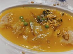 浓汤蟹粉捞花胶-RIVIERA 松鹤楼(外滩店)
