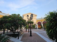 -佛罗伦萨小镇广佛名品奥特莱斯(疏港路店)