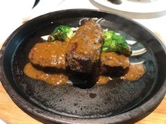 燃焰朗姆牛排-俄士厨房(万松园店)