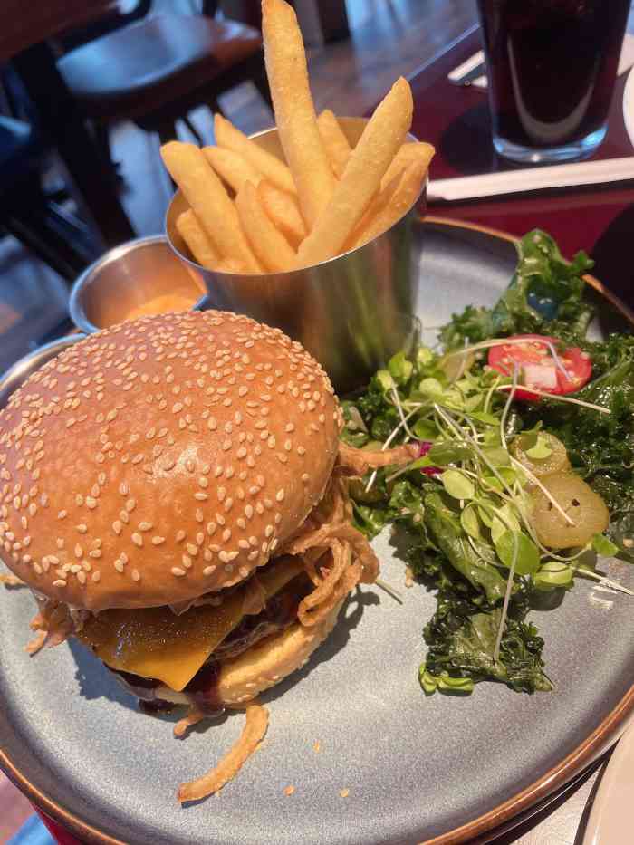 bluefrog蓝蛙(三里屯太古里店)-"真的算是 吃的为数不多的 灯光不昏暗