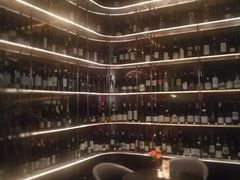 -wineapp葡萄酒餐吧(外滩金融中心店)