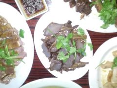 -乌文新澄海卤鹅店