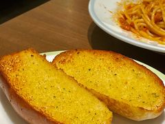 蒜香面包-萨莉亚意式餐厅(杭州滨江天街店)
