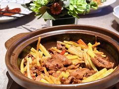 -虹潮荟·餐桌上的美食地理(太阳宫店)