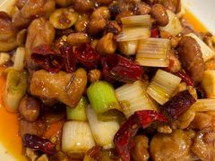 宫保桃仁鸡丁-闫府私房菜·老字号(恒隆店)