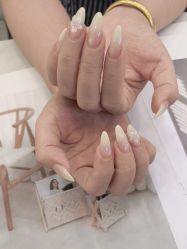 -七彩虹美甲美睫 半永久