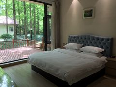-上海怡沁园度假酒店