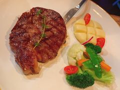 -SISTERS BAR RESTAURANT川意酒馆(嘉善老市H楼店)