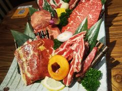 黑牛六拼-明洞阿姨·韩式酱蟹烤肉·创意料理(三元桥店)