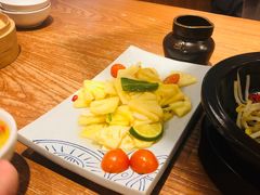 青柠拌菠萝-云海肴·汽锅鸡·云南菜(广安门天虹店)