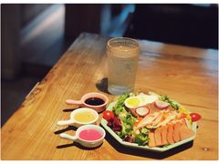 -麦甜创意轻食餐厅(西康路店)