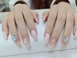 -尤米一站式美甲美睫