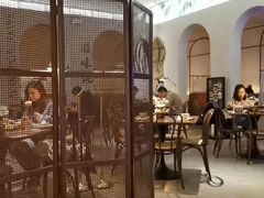 -来龙里 精致 东南亚餐室(万象城店)
