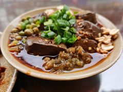 -谢老五跷脚牛肉·非遗传承店