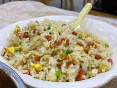 -江城燕子大排档(江汉路步行街店)