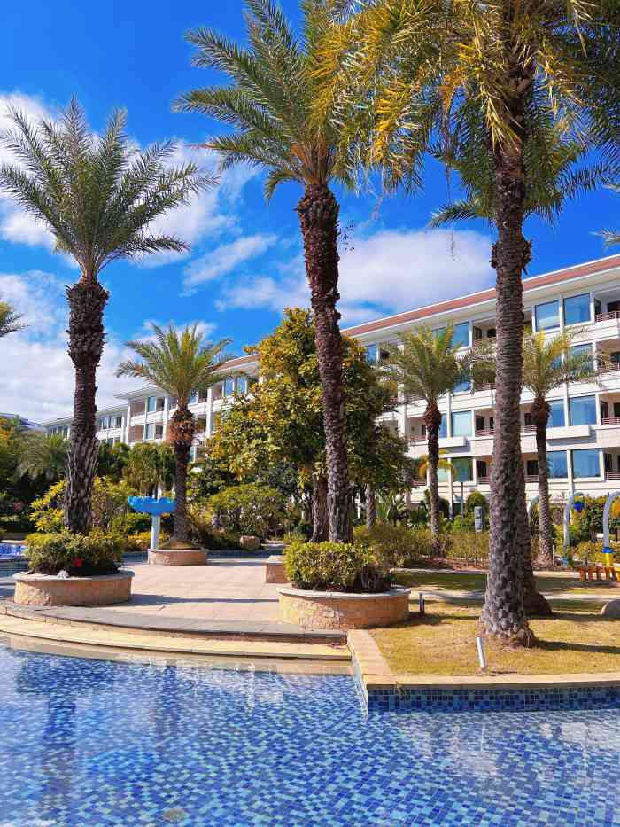 厦门海悦山庄酒店-"高大上的感觉!房间浴缸可以看海!室外泳池.