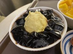 榴莲雪山凉粉-小团圆糖水铺(襄阳南路店)
