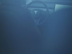 -TESLA 特斯拉(广州天环广场体验店)