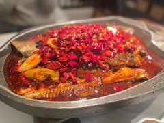 -江边城外烤全鱼(世茂广场店)
