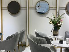 -Fridi Patisserie Cafe