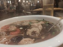 豆芽圆子汤-赤宴·川菜(玉林店)