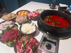 -贵府酸汤牛肉火锅·贵州老字号(飞山街店)
