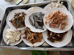 -菌之家·专业纯野生菌火锅·特色炒菌