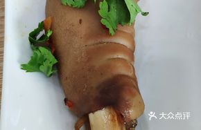 Spiced Braised Lamb Trotters