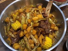 -内蒙焖面大盆骨餐馆(山大路店)